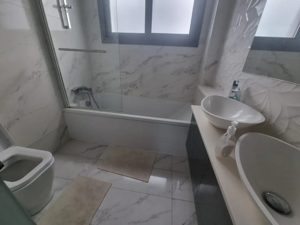 3 Bedroom Apartment Germasogia - Bathroom