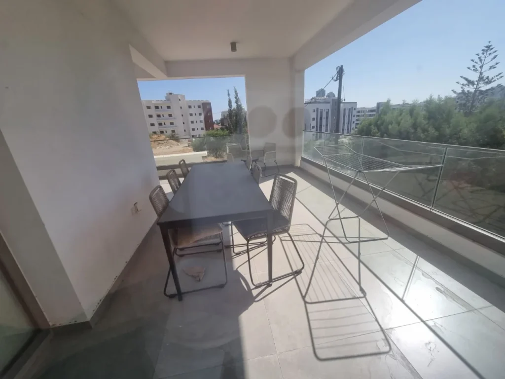 3 Bedroom Apartment Germasogia - Veranda